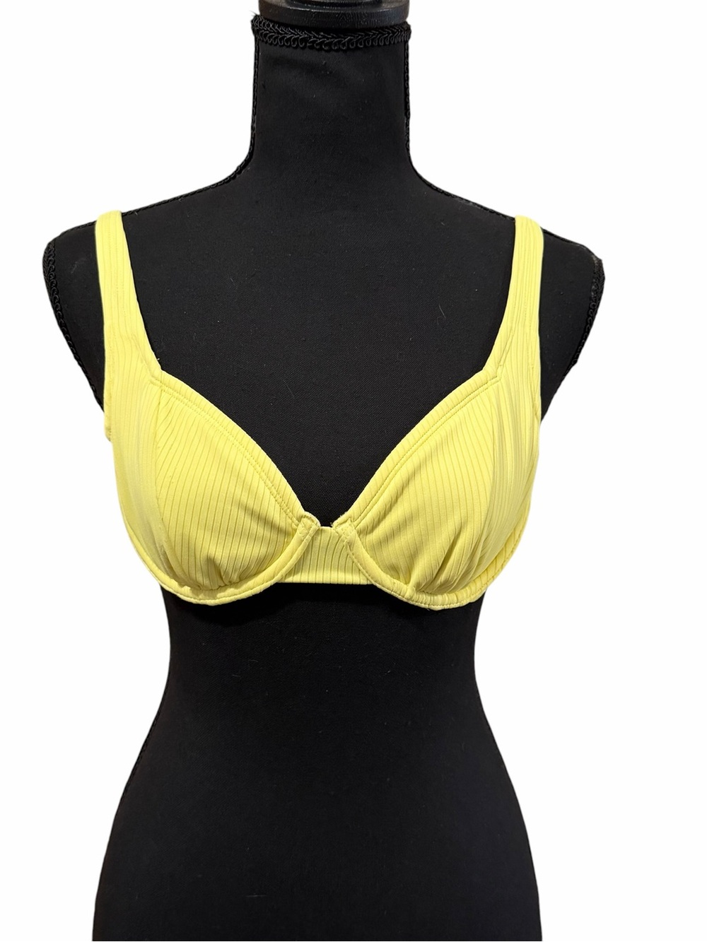 Xhilaration Yellow Ribbed Underwire Bikini Top with Adjustable Straps size M